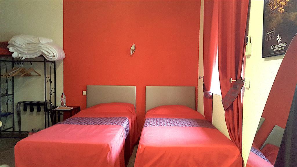 Hotel Le Gambetta Carmaux Esterno foto