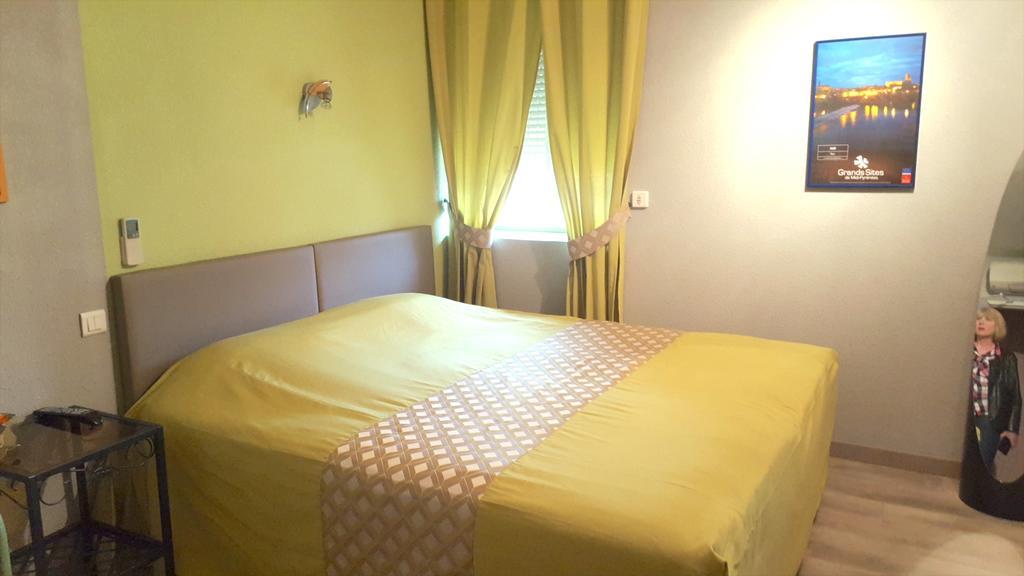 Hotel Le Gambetta Carmaux Esterno foto